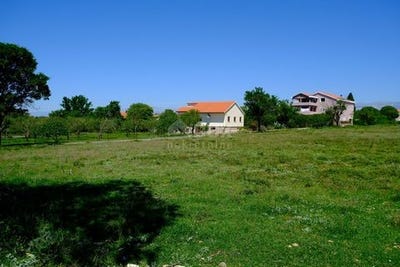 /international/hr/vrsi-split-dalmatia-county-120091896681/