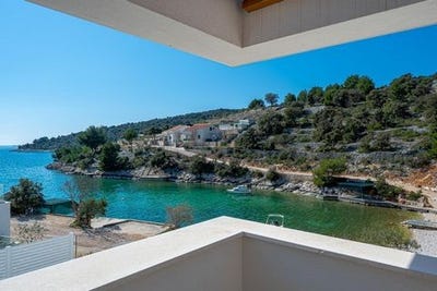 /international/hr/trogir-split-dalmatia-county-310107621858/