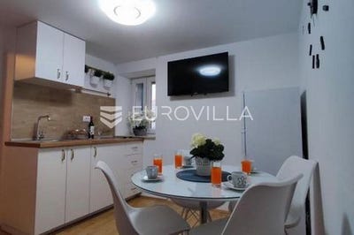 /international/hr/split-split-dalmatia-county-310101381924/