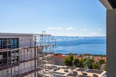 /international/hr/makarska-split-dalmatia-county-310105103566/