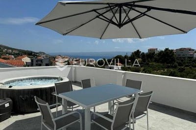 /international/hr/split-split-dalmatia-county-310101387534/