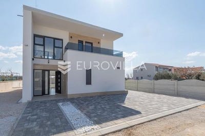 /international/hr/zadar-zadar-county-310108136811/