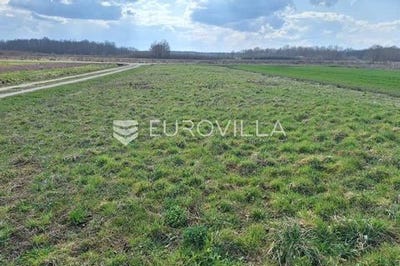 /international/hr/karlovac-karlovac-county-310106335284/