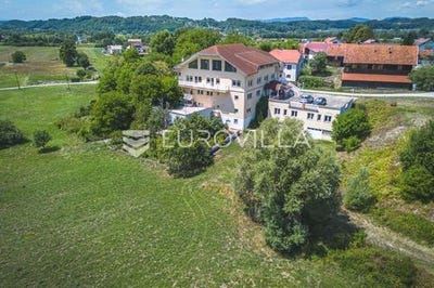 /international/hr/sveti-ivan-zelina-zagreb-county-310101533945/