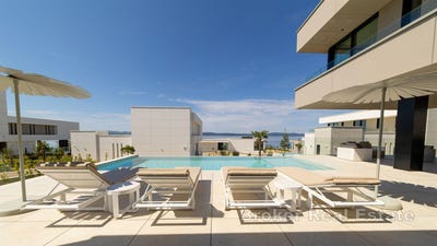 /international/hr/ugljan-zadar-county-310107218276/