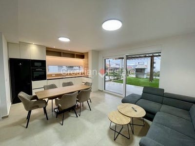 /international/hr/trogir-split-dalmatia-county-310105822073/