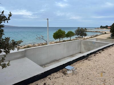 /international/hr/mandre-zadar-county-310100137760/