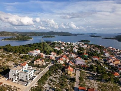 /international/hr/murter-sibenska-ulica-120097796549/
