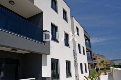 /international/hr/vrsi-split-dalmatia-county-120097563208/