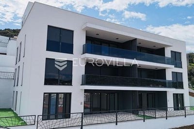 /international/hr/marina-split-dalmatia-county-120084500335/