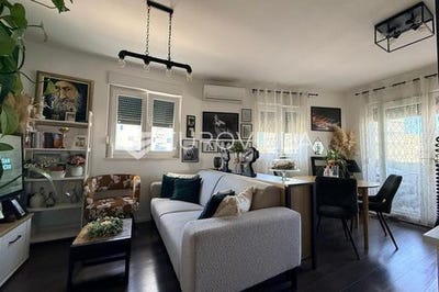 /international/hr/split-split-dalmatia-county-310108375344/