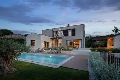 /international/hr/istarska-zupanija-istria-county-310108697136/