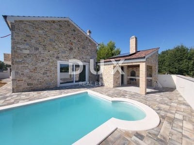/international/hr/vrsi-split-dalmatia-county-120092694832/