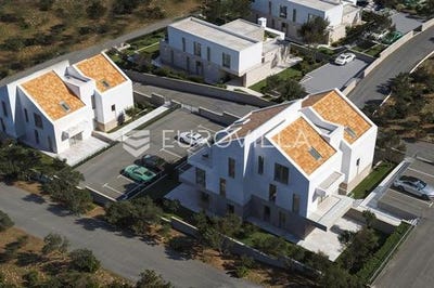 /international/hr/supetar-split-dalmatia-county-310104808694/