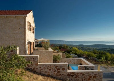 /international/hr/pitve-split-dalmatia-county-310097614035/