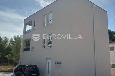 /international/hr/zadar-zadar-county-310099627302/