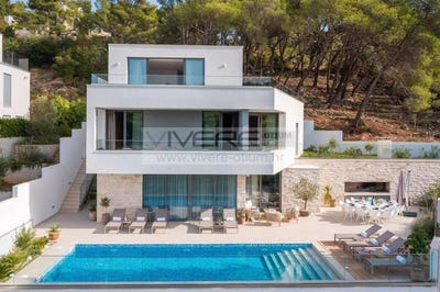 /international/hr/splitska-splitska-split-dalmatia-county-310101777644/