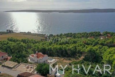 /international/hr/stari-grad-split-dalmatia-county-120092197785/