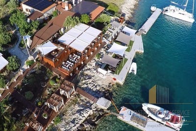 /international/hr/kornati-kornati-sibenska-ulica-310097618735/