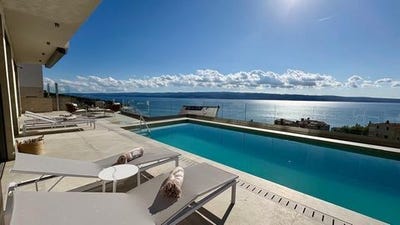 /international/hr/omis-split-dalmatia-county-310108163408/