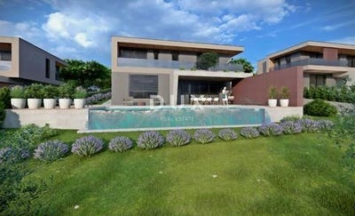 /international/hr/labin-istria-county-310108374830/