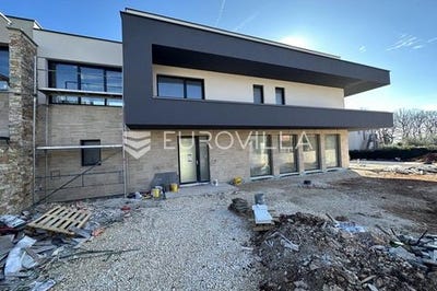 /international/hr/pula-istria-county-120089924886/