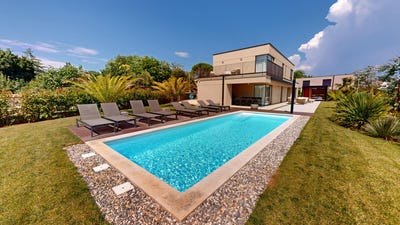/international/hr/porec-istria-county-310109148202/