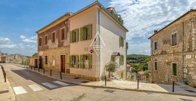 /international/hr/vrsar-istria-county-310100364181/?lang=en