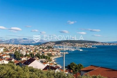 /international/hr/trogir-split-dalmatia-county-120087951932/