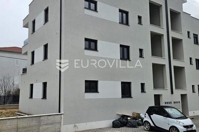 /international/hr/split-split-dalmatia-county-120098414090/