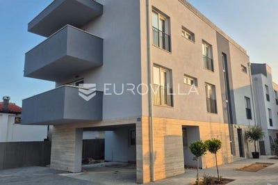 /international/hr/zadar-zadar-county-310101419774/