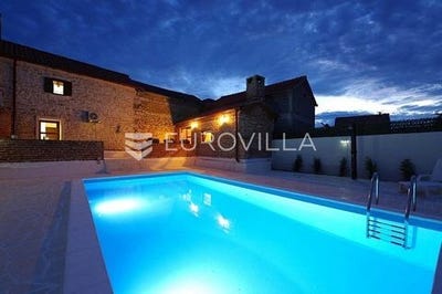 /international/hr/zadar-zadar-county-310109107156/