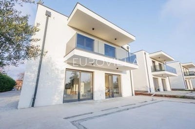 /international/hr/porec-istria-county-310106545925/