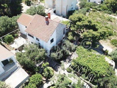 /international/hr/brac-split-dalmatia-county-120085345799/
