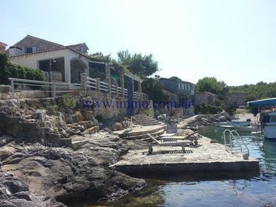 /international/hr/vis-split-dalmatia-county-120066773194/