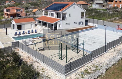 /international/hr/seget-split-dalmatia-county-310108642533/