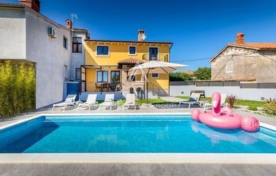 /international/hr/liznjan-istria-county-310100363145/