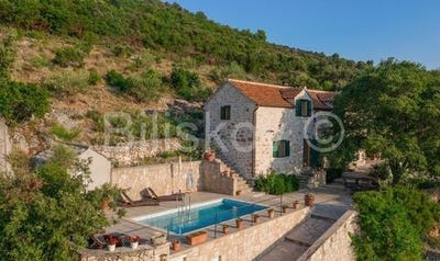 /international/hr/brac-split-dalmatia-county-310104804229/