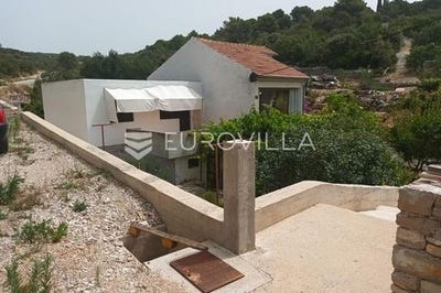 /international/hr/brac-split-dalmatia-county-120094753792/