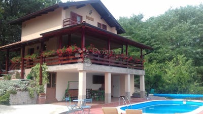 /international/hr/petrinja-sisak-moslavina-county-310093859395/