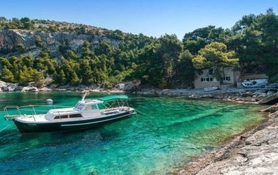 /international/hr/hvar-split-dalmatia-county-120091392642/