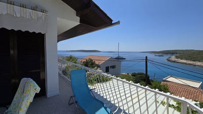 /international/hr/milna-split-dalmatia-county-310103488347/
