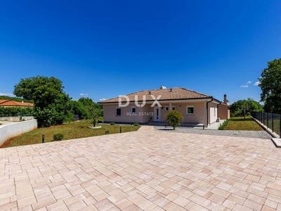 /international/hr/labin-istria-county-310108313744/