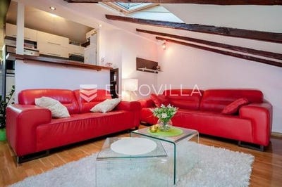/international/hr/split-split-dalmatia-county-310101534474/