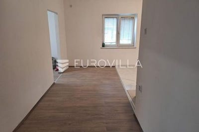 /international/hr/karlovac-karlovac-county-310102460685/
