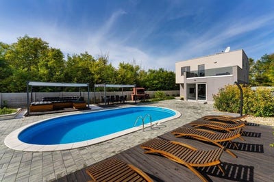 /international/hr/privlaka-zadar-county-310097951921/