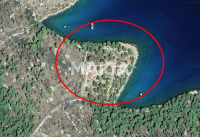 /international/hr/milna-split-dalmatia-county-310106570124/