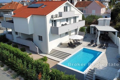 /international/hr/sibenik-bjelovar-bilogora-county-310107219621/