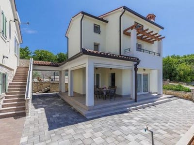 /international/hr/labin-istria-county-310104863306/