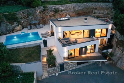 /international/hr/opatija-zagreb-county-310107219687/
